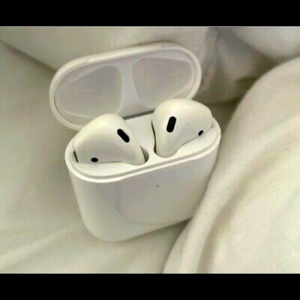 Apple AirPods 2nd Generation